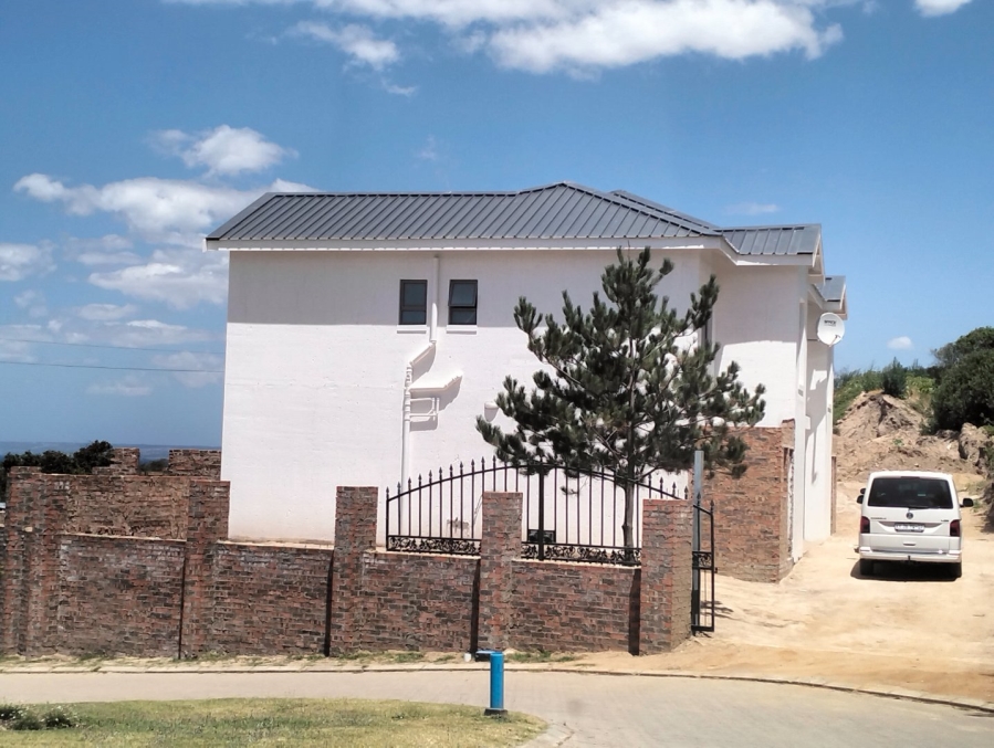 To Let 3 Bedroom Property for Rent in Pienaarstrand Western Cape